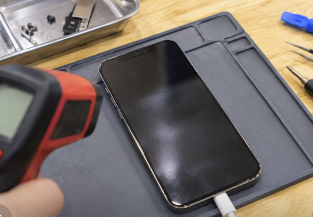 iPhoneが熱くなる原因は？高槻で修理前に確認したいポイント